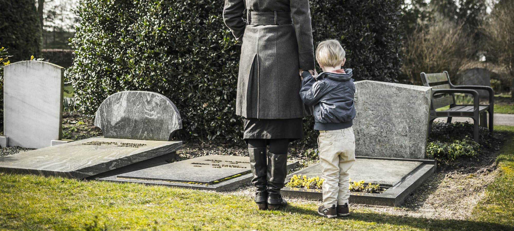 Kinder im Trauerfall Bestattungen End, Sonneberg